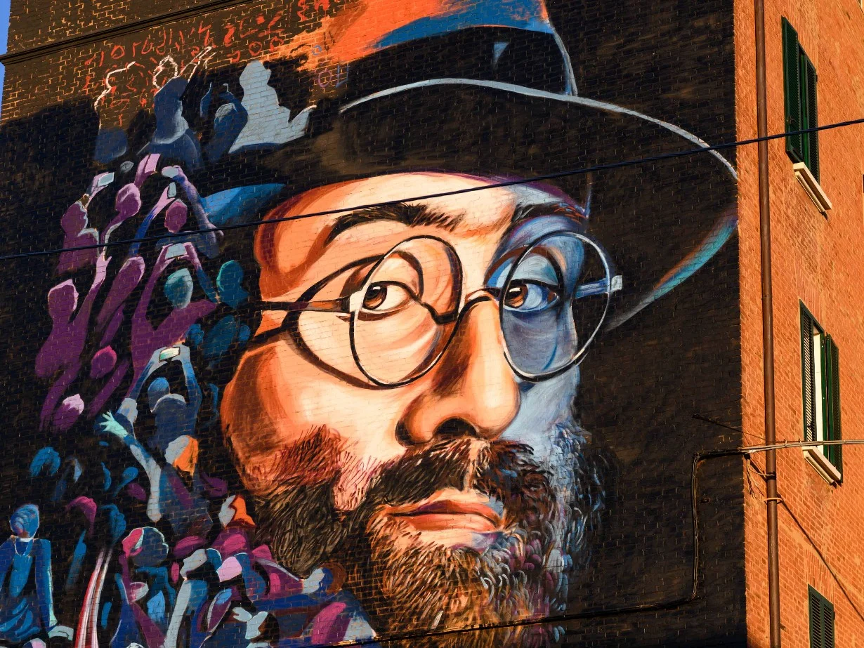 Murale di Lucio Dalla a Bologna
