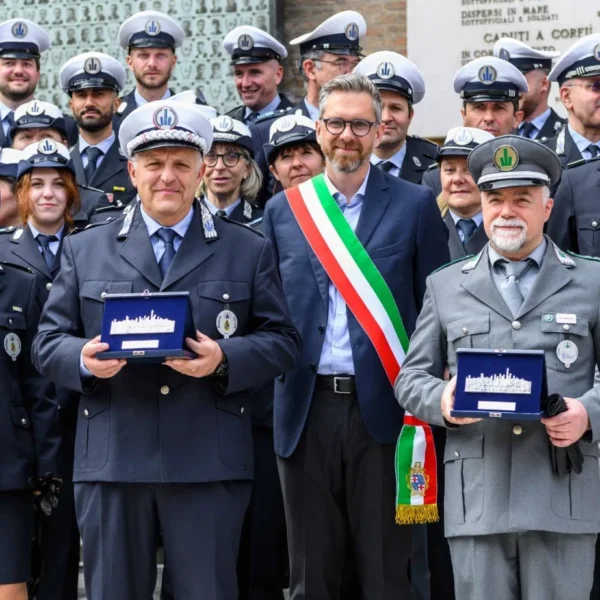 Sindaco Lepore e Polizia Locale (©Sindaco Lepore e Polizia Locale)