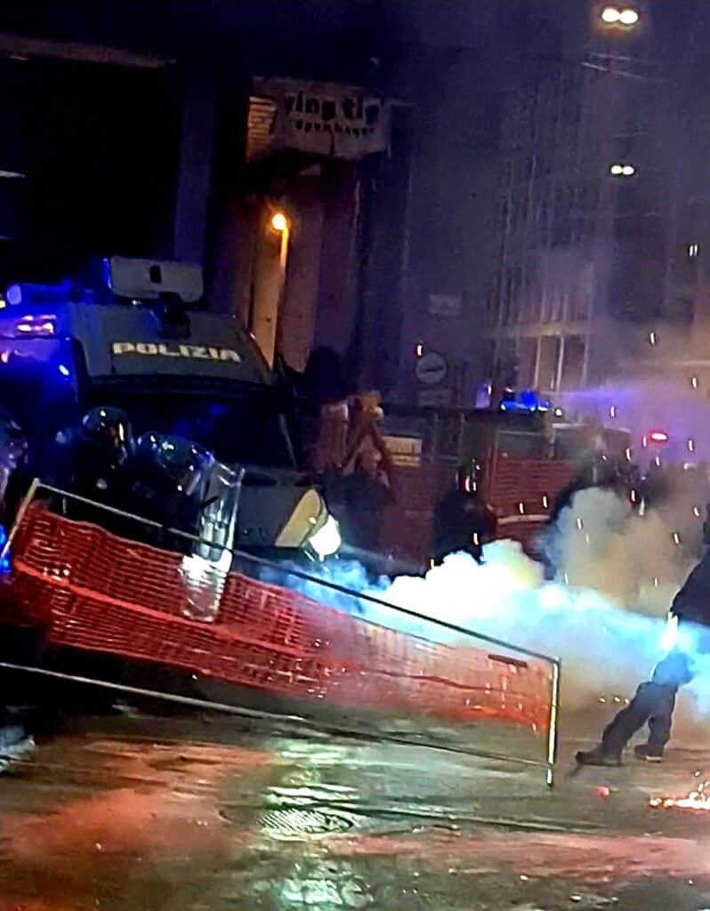 Guerriglia urbana, 3