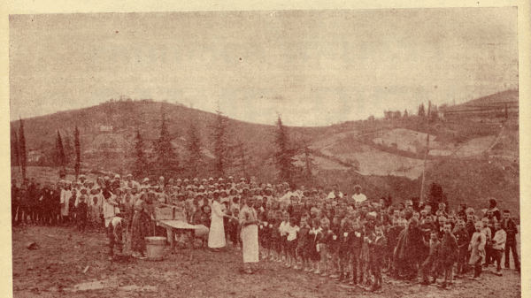 Bambini di Vienna colonia via Casaglia (Foto di De Franceschi - Archivio Archiginnasio Bologna)