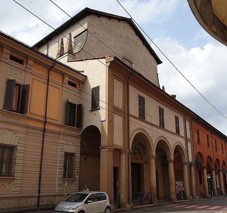 Immagine dell'ex Chiesa di San Mattia in Sant'Isaia (Wikipedia)