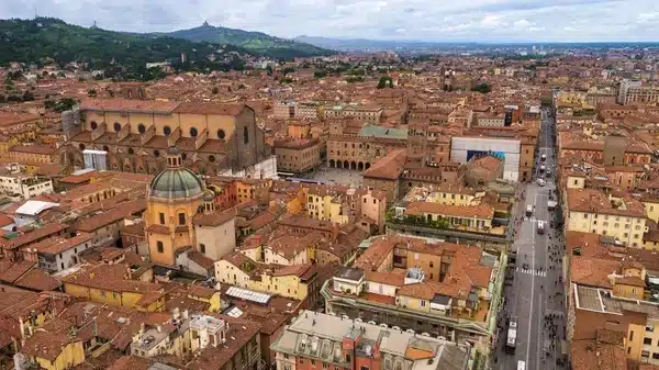 Veduta aerea del centro di Bologna