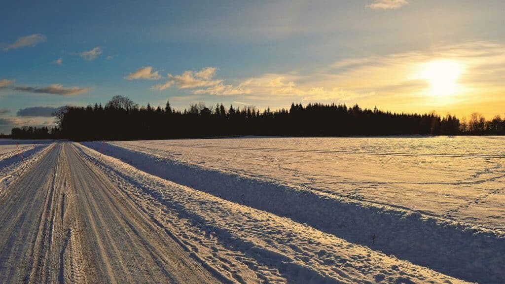 Fotografia di paesaggio invernale scattata da Jonathan Petersson - Pexels