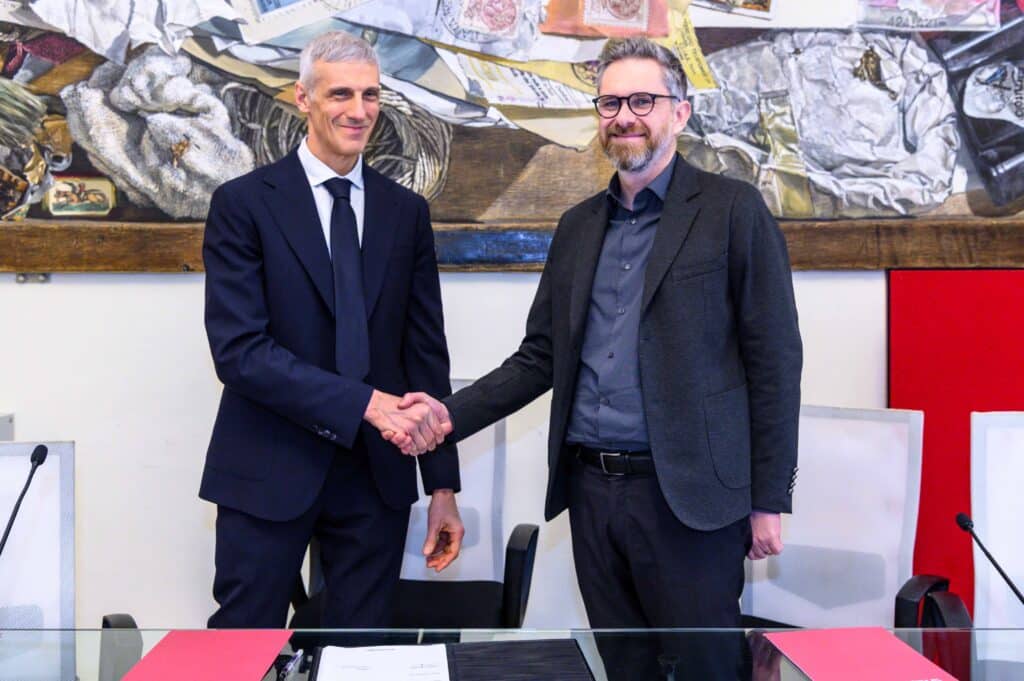 Firma Carta Sicurezza Stradale (crediti: Giorgio Bianchi per Comune di Bologna)