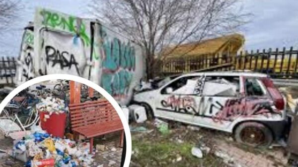 Parcheggio Tanari di Bologna tra degrado, spazzatura e vandali
