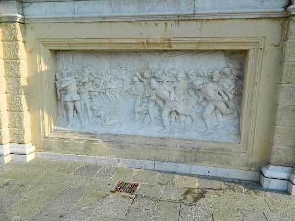 Bassorilievo del Pincio rievocante l'8 Agosto 1848