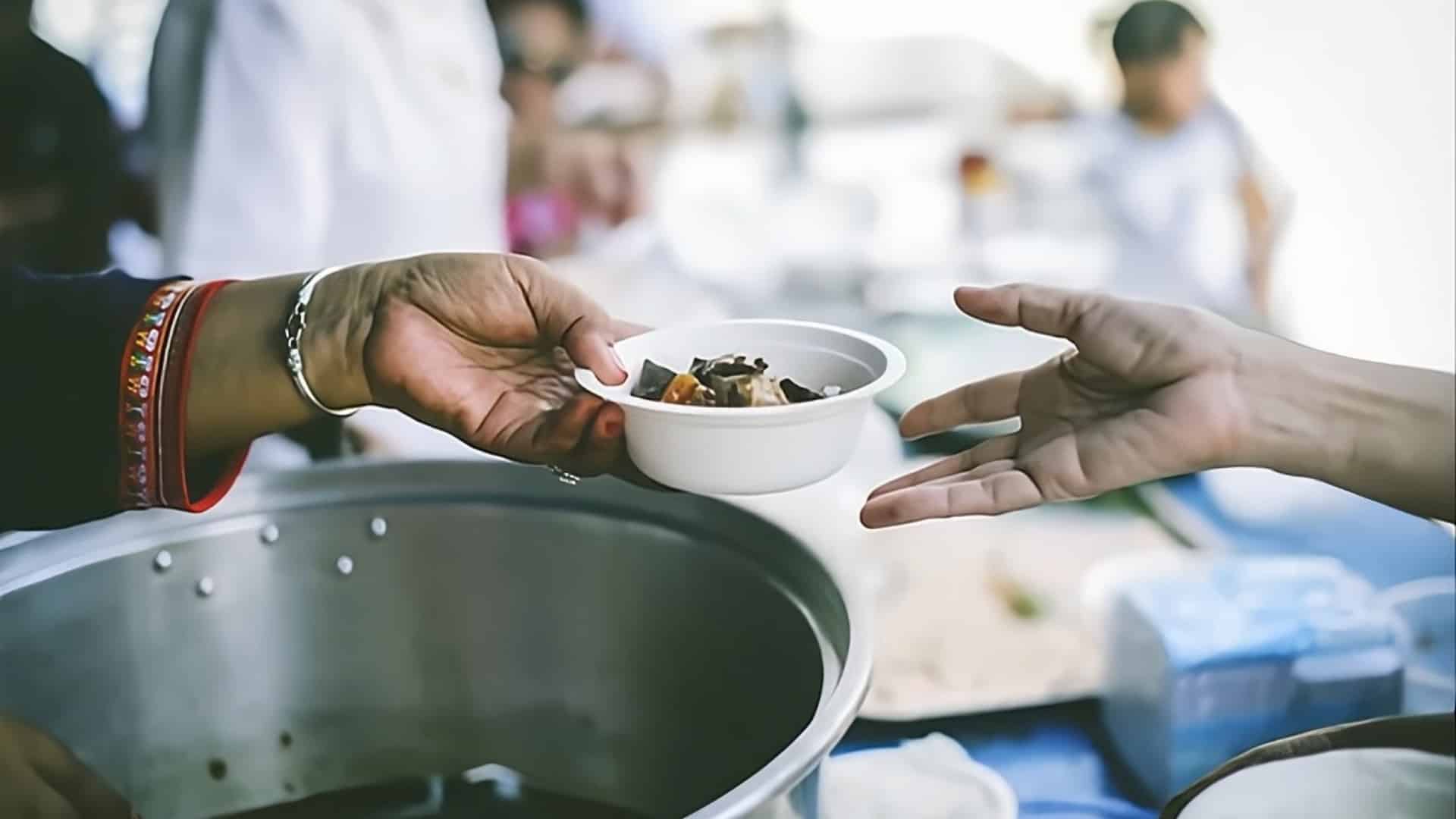 Dona un pasto Antoniano