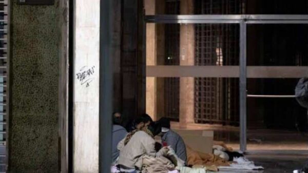 Senzatetto a Bologna: dai Giardini Margherita a Piazza Minghetti (©BolognaCronaca)