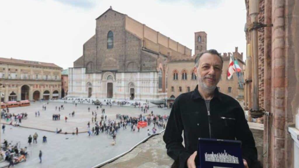 Neffa: "Onorato di ricevere la Turrita d'argento, da Bologna un riconoscimento importante" (©Corriere TV)