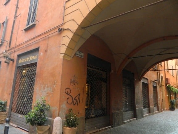 Via Battibecco - Bologna