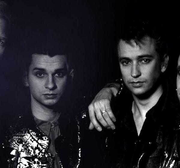 Depeche Mode (autori di Personal Jesus)