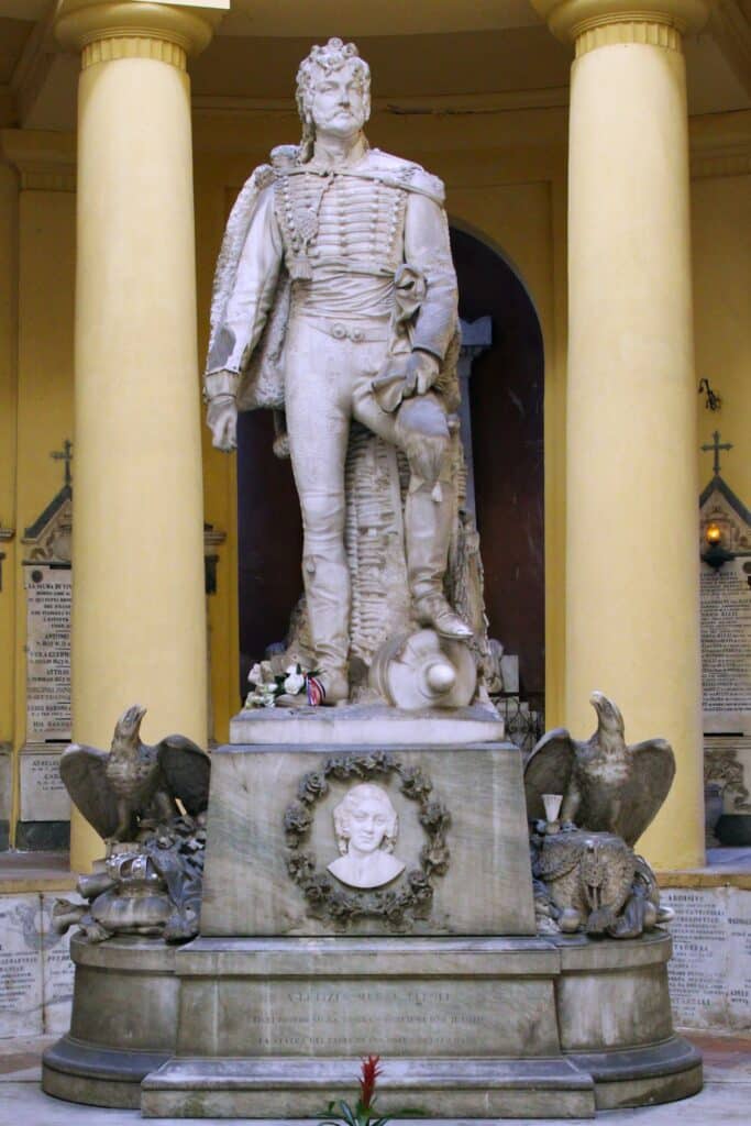 Monumento Murat Pepoli (© Wikipedia)