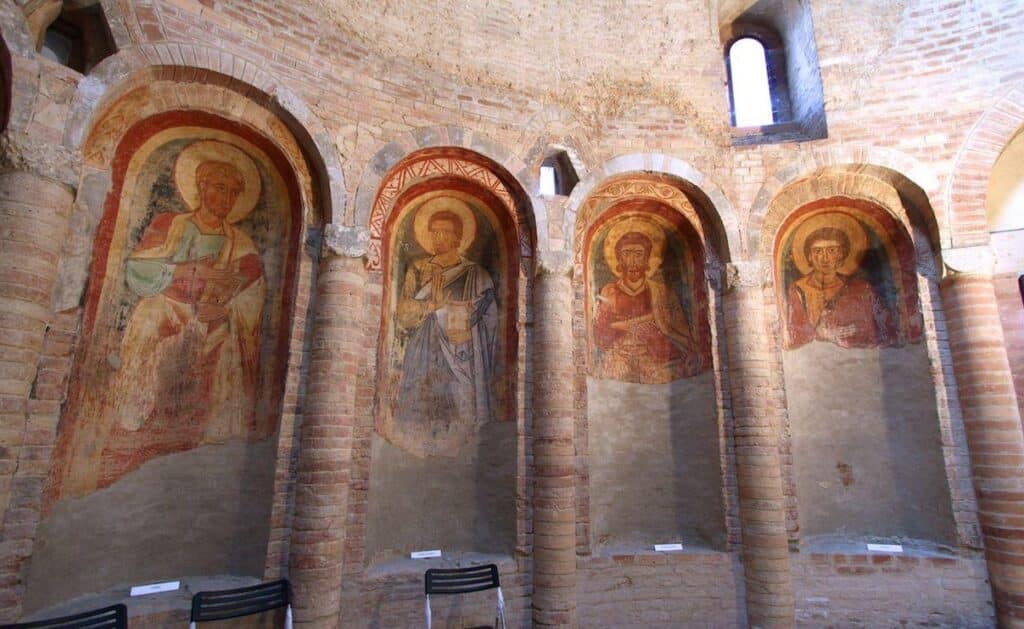 Nicchie affrescate della Rotonda (© Comune di Bologna)