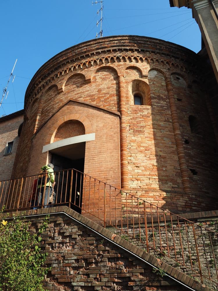 Rotonda della Madonna del Monte (© Wikipedia)