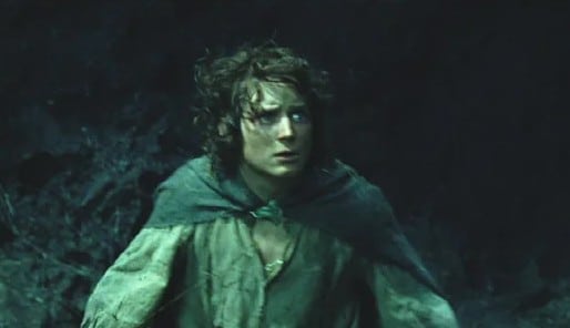 Frodo prima di essere colpito da Shelob