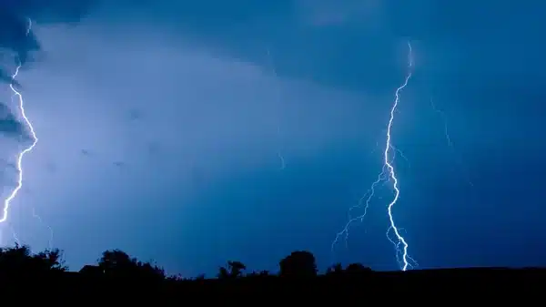 Emergenza caldo, temporali a Bologna