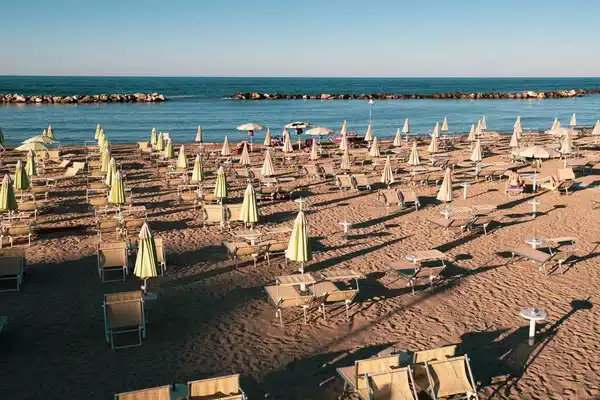 Riviera romagnola, stabilimenti balneari in crisi