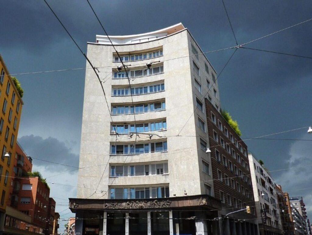 Palazzo del Gas a Bologna, in via Marconi angolo Via delle Lame