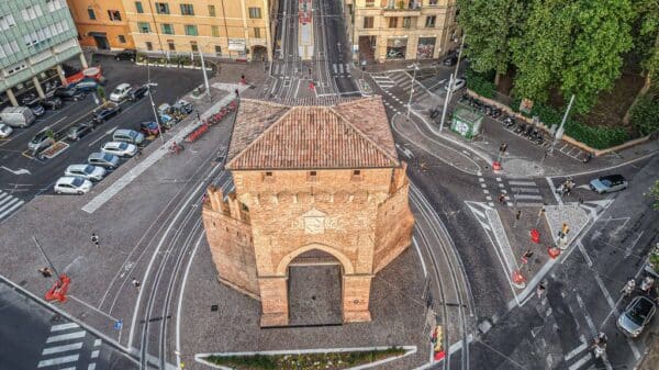 I lavori per il tram a porta San Felice