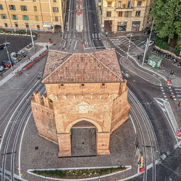 I lavori per il tram a porta San Felice