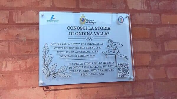 La targa che ricorda Ondina Valla